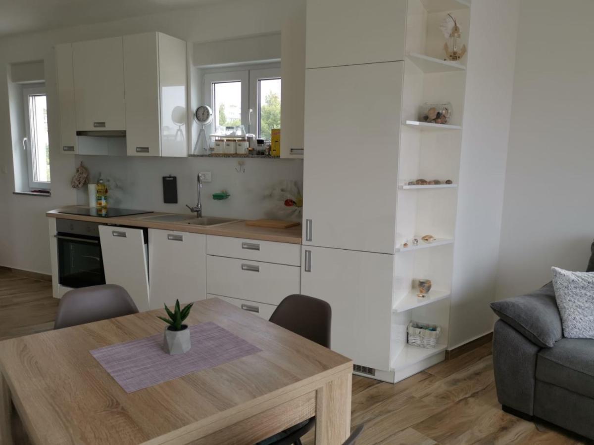 Ristovic Apartment Primosten Exterior photo