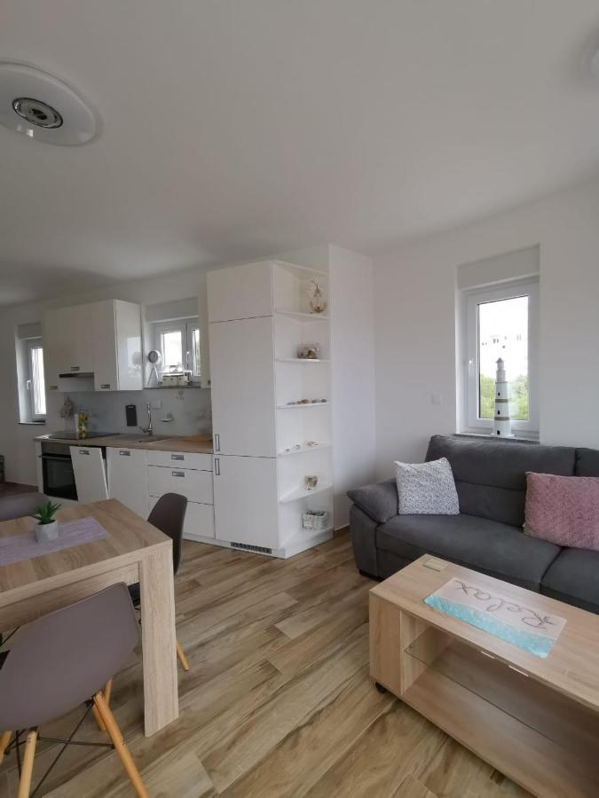 Ristovic Apartment Primosten Exterior photo