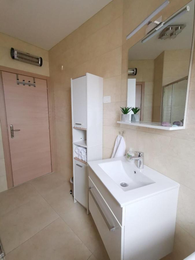 Ristovic Apartment Primosten Exterior photo